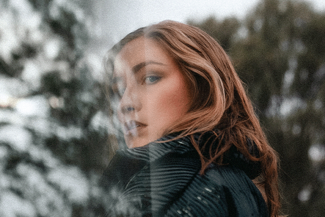 VIDEO PREMIERE: RONA. returns with her latest single, ‘To The Ground’