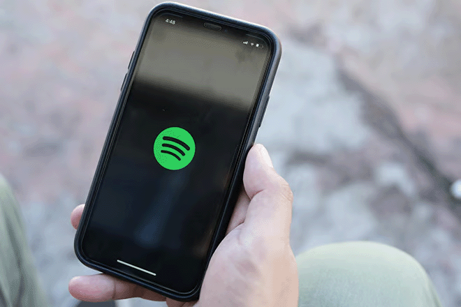 AI-generated tracks are showing up on deceased musician’s Spotify pages